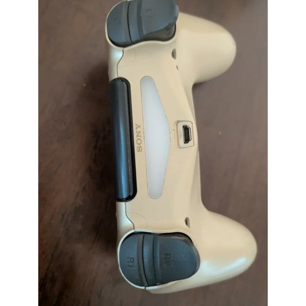 PlayStation 4 PS4 DualShock 4 Wireless Controller - Gold CUH-ZCT2U